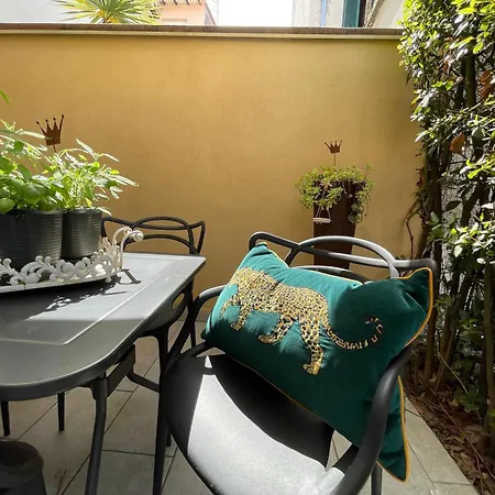 Apartmán Design Close Beach Garden & Private Parking