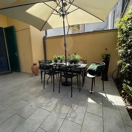Design Close Beach Garden & Private Parking 아파트 *