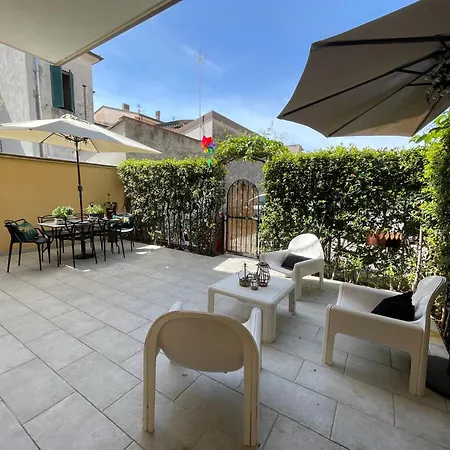 Design Close Beach Garden & Private Parking Appartamento